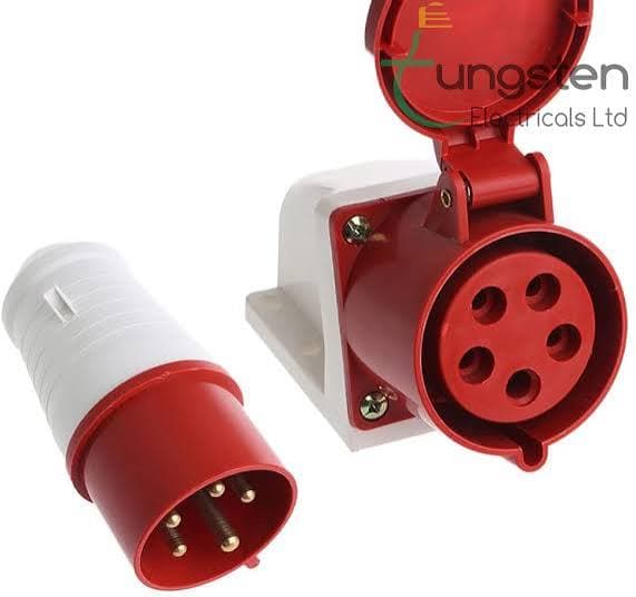 INDUSTRIAL INDUSTRIAL SOCKET INDUSTRIAL SOCKET 32A 5PIN