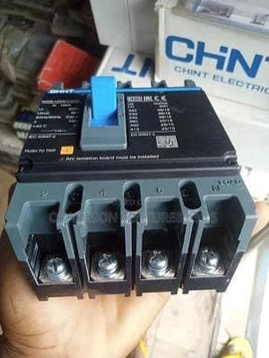 CHINT MCCB BLACK SIZE 4P 1250A