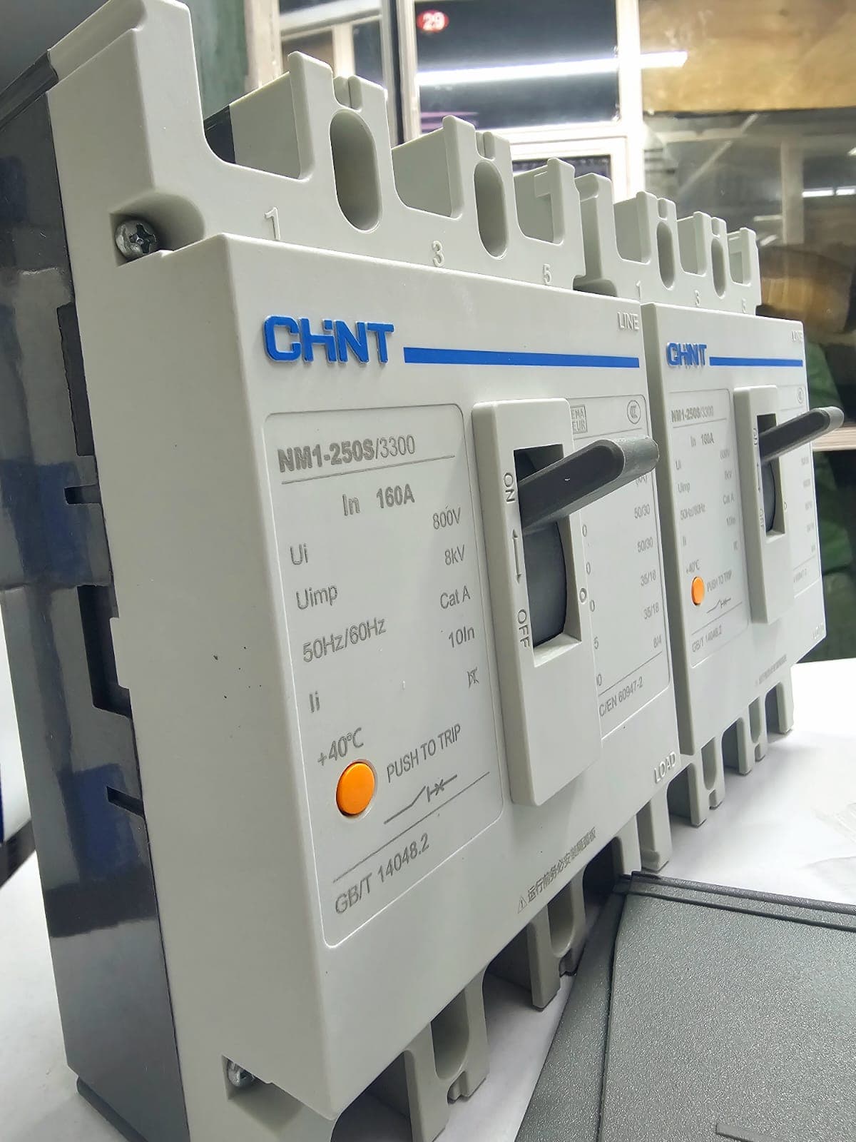 CHINT MCCB 160A 3 POLE BLACK