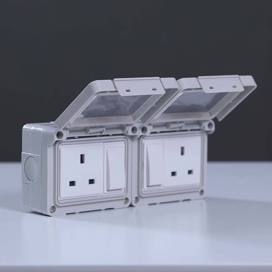 EASTORCH TWIN SOCKET WATERPROOF