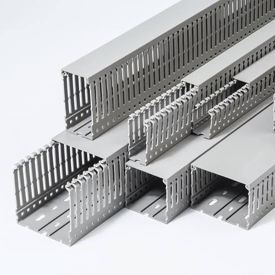 PERFORATED TRUNKING SIZE 100*80